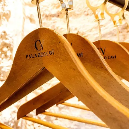 Palazzo Cavi 招待所 4*