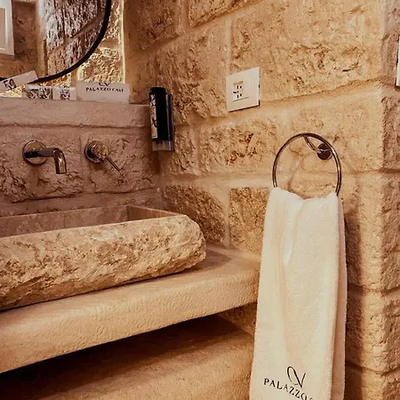 Palazzo Cavi 4* Mola di Bari
