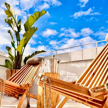 Palazzo Cavi 4* モーラ・ディ・バーリ