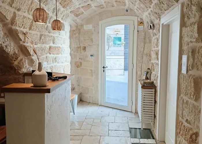 Palazzo Cavi בית הארחה